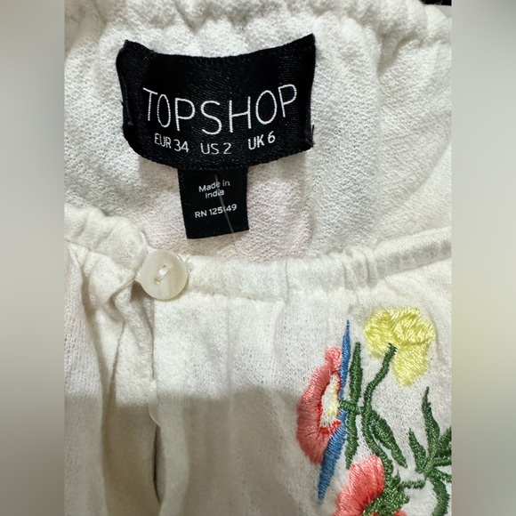 Topshop White Embroidered Puff Sleeve Crop Blouse NWT Size 2 - Picture 3 of 5